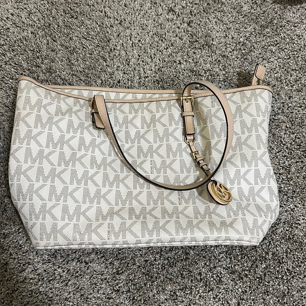 MK purse